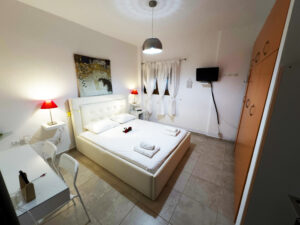 Irida Apartments | 2 & 3 Bedroom Near the Beach